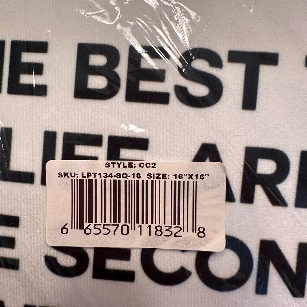 16x16 White Pillow Home Decor with Coco Chanel Quote New in Bag - Picture 4 of 6
